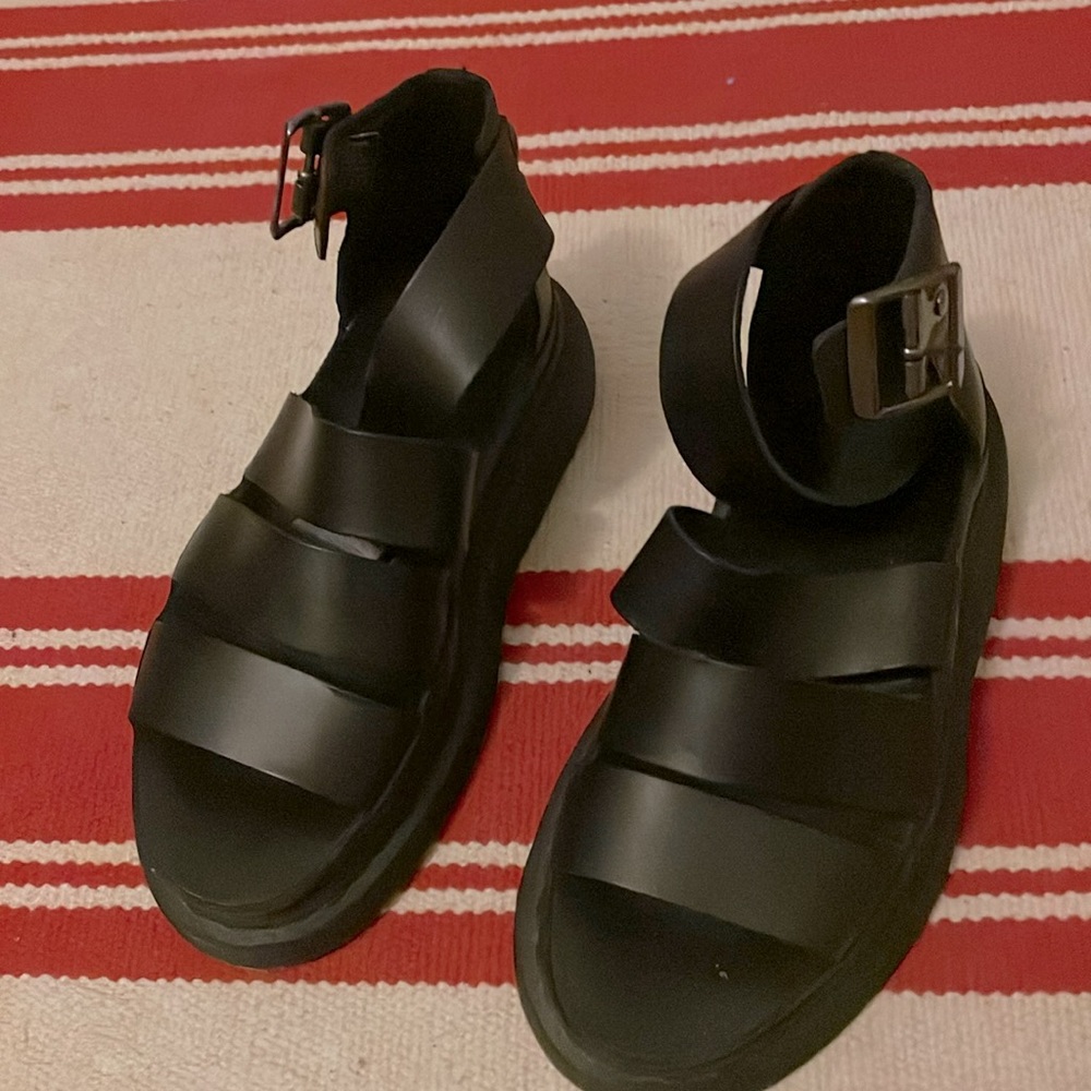 Dr Martin sandal wear once 36 eu size